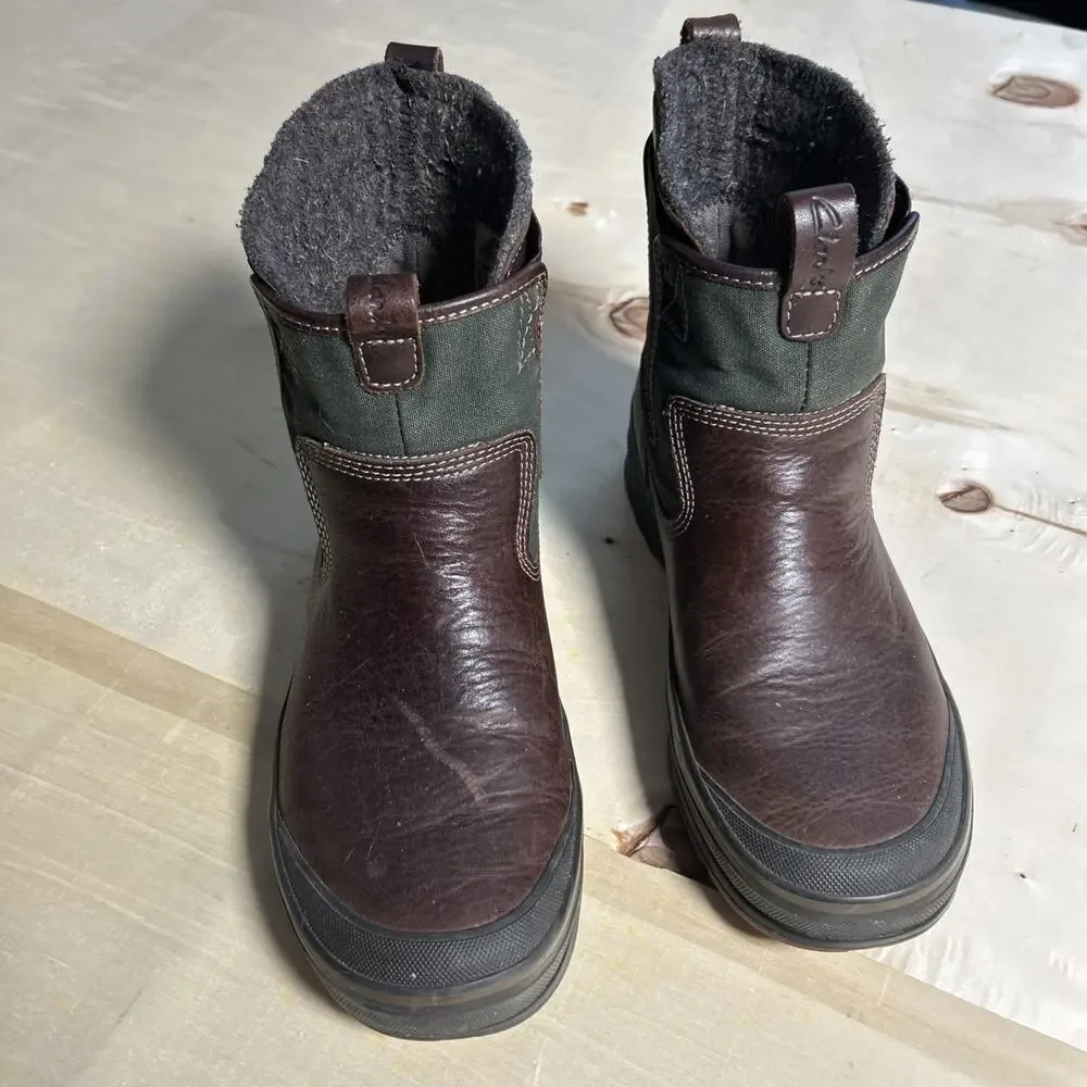 Clarks Ruckus Melee ankle boots - Men’s Sz 8M Waterproof Leather Canvas lined